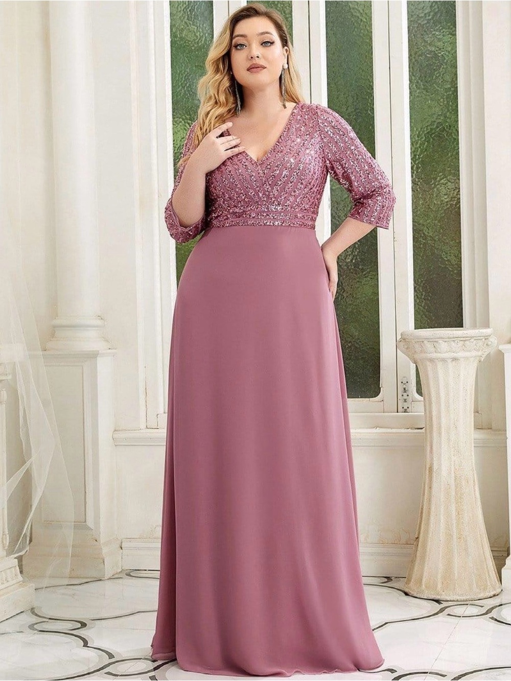 pretty LUENA: Plus Size Evening
Dress